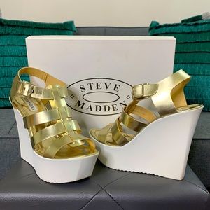 ✨ Steve Madden Bessa Wedge Platform Sandal